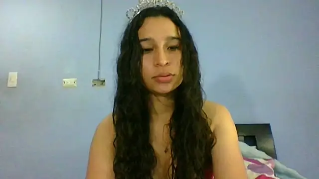 scarlettscottx  online show from July 15, 2026, 2:17 am