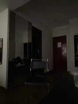 ForeverLola2026 online show from March 8, 2026, 8:01 pm