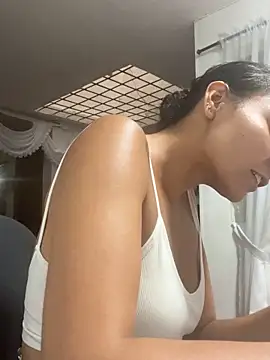 yesica2507 online show from March 11, 2026, 11:00 pm