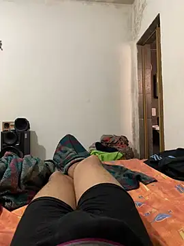 Snapshot of Rikellmee_ chatting on July 14, 2026, 3:29 pm Rikellmee online show from July 14, 2026, 3:29 pm