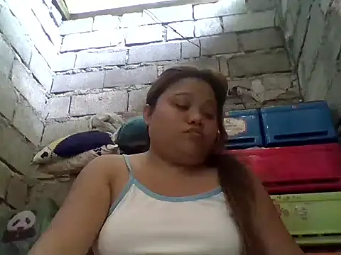sweetlyn31 online show from July 31, 2026, 2:55 am