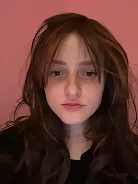 Snapshot of Amira_amur chatting on March 4, 2026, 6:14 pm Amira amur online show from March 4, 2026, 6:14 pm