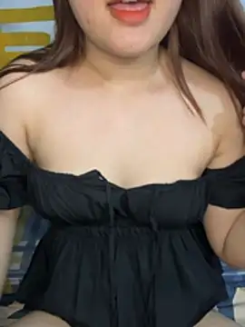 Snapshot of -Tanu- chatting on February 19, 2026, 10:11 am -Tanu- online show from February 19, 2026, 10:11 am