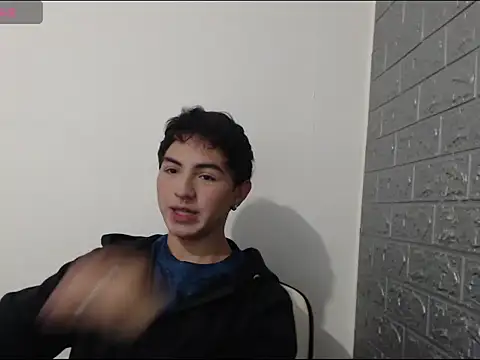 crissfer1 online show from February 25, 2026, 8:18 pm