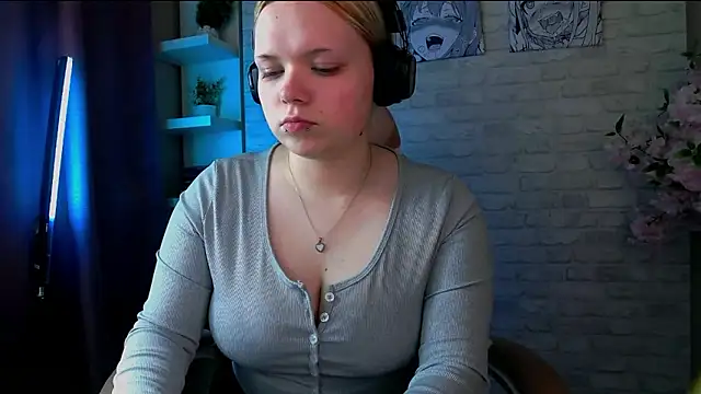 Snapshot of Karengilgun chatting on February 26, 2026, 3:22 pm Karengilgun online show from February 26, 2026, 3:22 pm