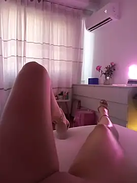 LauraDelightX online show from June 26, 2026, 6:40 am