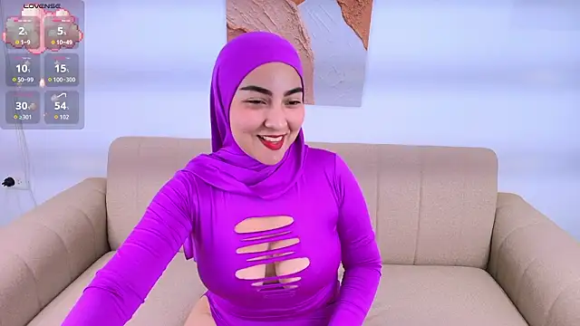 Snapshot of Malika_Noor chatting on March 15, 2026, 11:44 pm Malika Noor online show from March 15, 2026, 11:44 pm