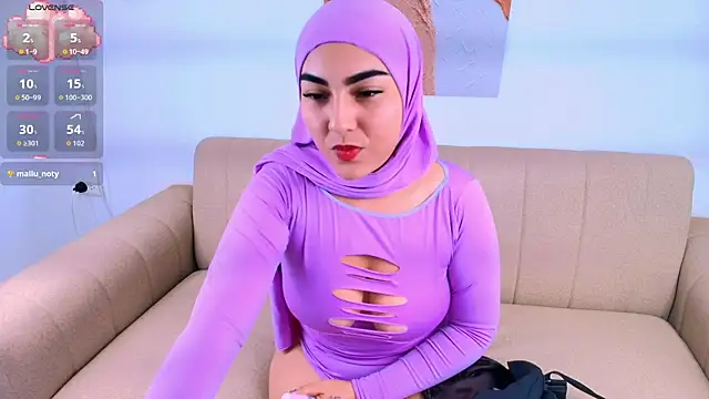 Snapshot of Malika_Noor chatting on March 24, 2026, 9:20 pm Malika Noor online show from March 24, 2026, 9:20 pm