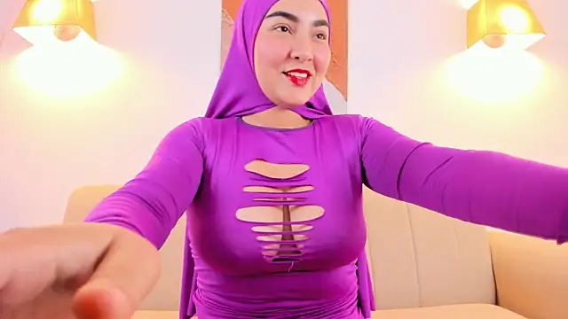 Snapshot of Malika_Noor chatting on April 14, 2026, 3:07 pm Malika Noor online show from April 14, 2026, 3:07 pm