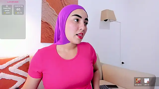 Snapshot of Malika_Noor chatting on May 26, 2026, 2:57 pm Malika Noor online show from May 26, 2026, 2:57 pm