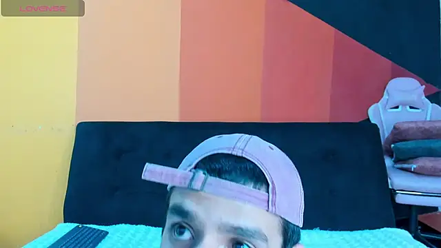 Snapshot of Anghell_BC chatting on February 26, 2026, 7:13 pm Anghell BC online show from February 26, 2026, 7:13 pm