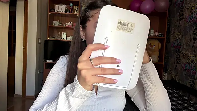 poly princess online show from March 9, 2026, 9:13 am