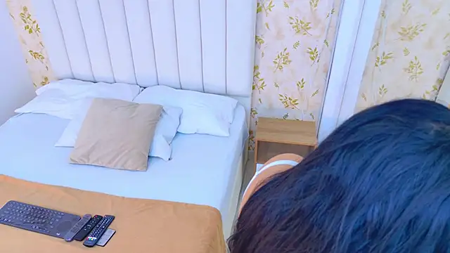 Snapshot of Scarleett_Fire chatting on February 26, 2026, 11:53 am Scarleett Fire online show from February 26, 2026, 11:53 am