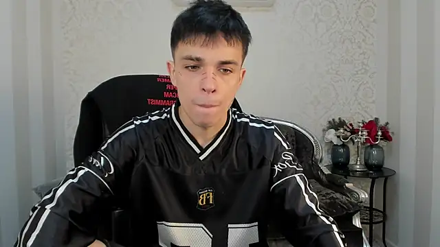 ClarkBev online show from April 3, 2026, 5:38 am