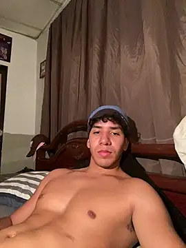 Alejandrososas online show from May 29, 2026, 4:32 am