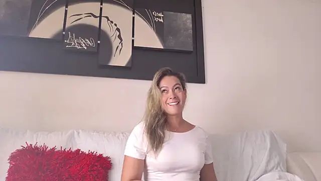 Snapshot of Paula_Brown88 chatting on May 25, 2026, 7:09 pm Paula Brown88 online show from May 25, 2026, 7:09 pm