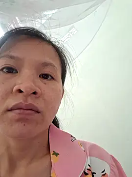 kieuqueen92 online show from February 21, 2026, 5:19 am