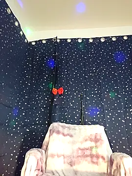 Sexymilf6992 online show from March 26, 2026, 4:01 pm