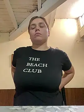 Larajeans- online show from February 24, 2026, 6:06 pm