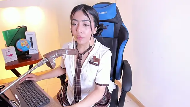 Valecute  online show from March 11, 2026, 8:04 pm