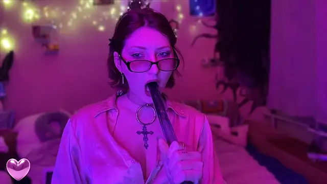 Snapshot of VelvetLiquorrr chatting on February 25, 2026, 2:54 am VelvetLiquorrr online show from February 25, 2026, 2:54 am