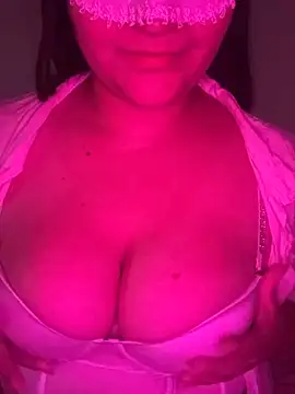 Lola-253 online show from February 22, 2026, 1:09 pm