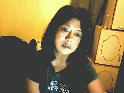 IndianPleasures21 online show from March 22, 2026, 12:47 am