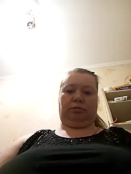 KiraStanton online show from April 1, 2026, 9:34 pm