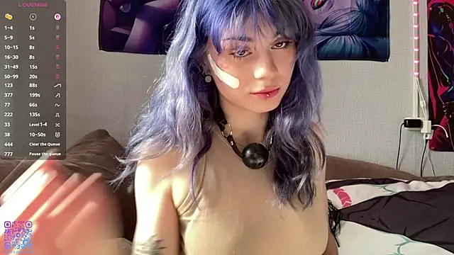 Emmibrilson online show from June 18, 2026, 12:42 pm