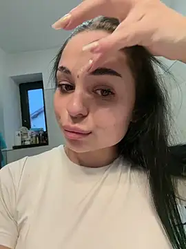 Snapshot of Olivia_Noor chatting on April 28, 2026, 5:18 pm Olivia Noor online show from April 28, 2026, 5:18 pm