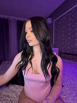 Snapshot of Olivia_Noor chatting on May 14, 2026, 6:15 pm Olivia Noor online show from May 14, 2026, 6:15 pm