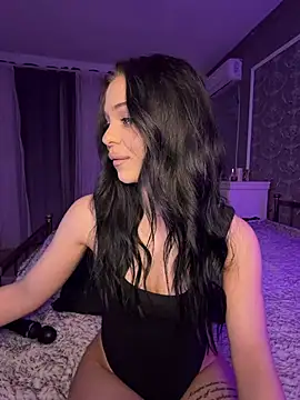 Snapshot of Olivia_Noor chatting on May 16, 2026, 7:45 pm Olivia Noor online show from May 16, 2026, 7:45 pm