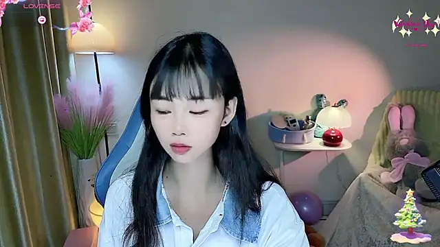 okyssa online show from May 17, 2026, 2:57 pm