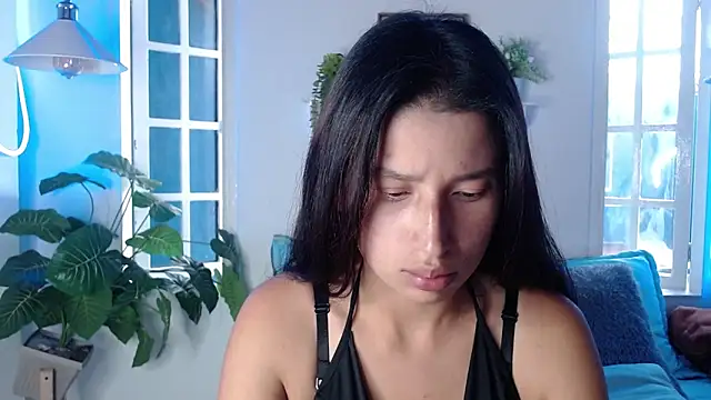 milk chloe  online show from March 4, 2026, 1:28 pm