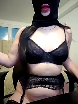 halii21 online show from March 20, 2026, 8:08 am