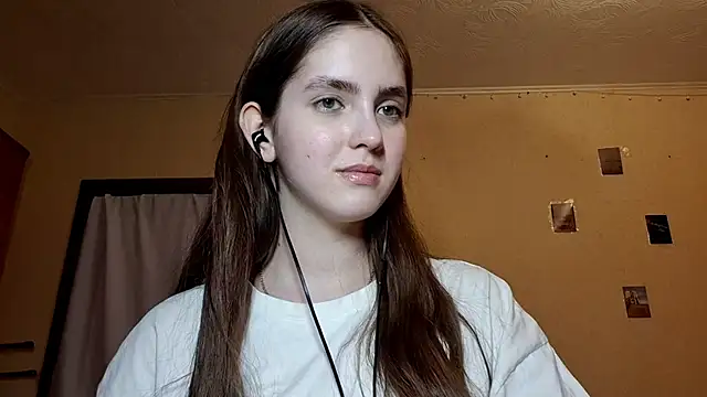 Snapshot of Katelemon chatting on February 21, 2026, 3:24 pm Katelemon online show from February 21, 2026, 3:24 pm