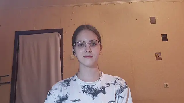 Katelemon online show from July 17, 2026, 9:38 am