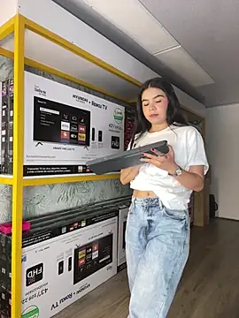 Ambarina  online show from March 27, 2026, 11:43 am