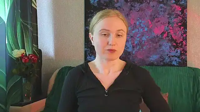 Snapshot of Lanavi_Smile chatting on July 10, 2026, 6:28 am Lanavi Smile online show from July 10, 2026, 6:28 am