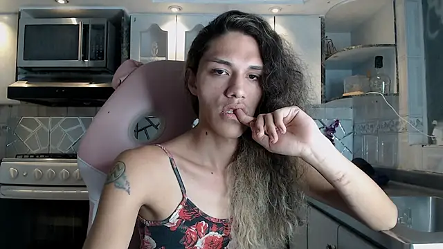 CrisOzzz online show from March 2, 2026, 8:48 pm