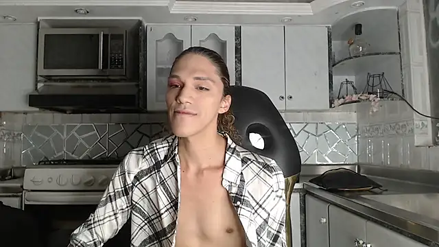 CrisOzzz online show from April 8, 2026, 11:48 pm