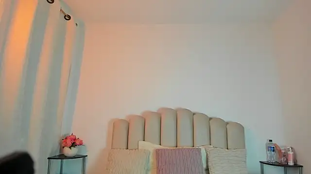 celeste z online show from March 14, 2026, 12:32 pm