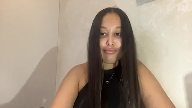 Snapshot of Dana_005 chatting on March 2, 2026, 9:43 pm Dana 005 online show from March 2, 2026, 9:43 pm