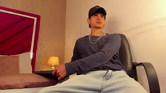 Snapshot of Dominic_Foxx chatting on March 2, 2026, 12:45 pm Dominic Foxx online show from March 2, 2026, 12:45 pm