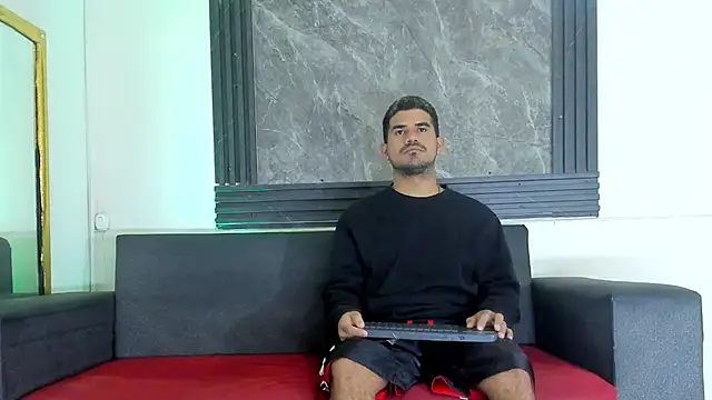 Latins on fire online show from April 8, 2026, 11:43 am