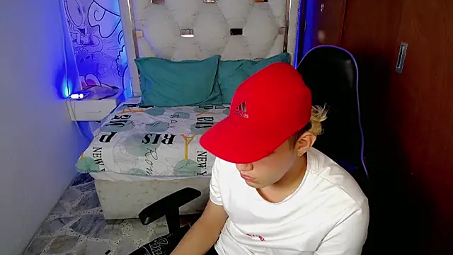 Snapshot of Street_poemm_ chatting on February 21, 2026, 4:02 am Street poemm online show from February 21, 2026, 4:02 am