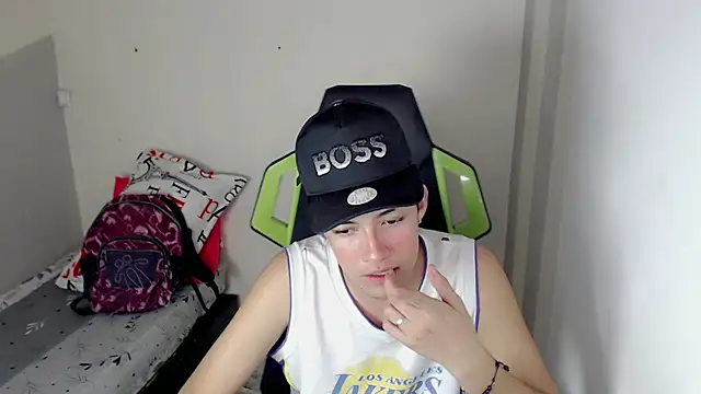 Street poemm  online show from April 12, 2026, 7:52 pm