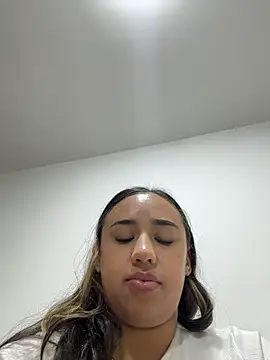 Eyssha online show from February 28, 2026, 4:46 am