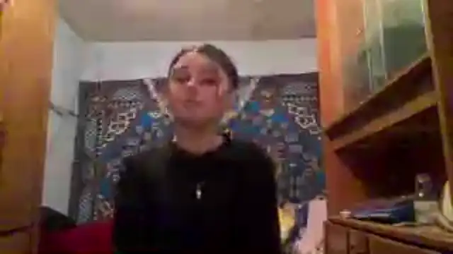 SunnyServano online show from April 23, 2026, 1:24 pm