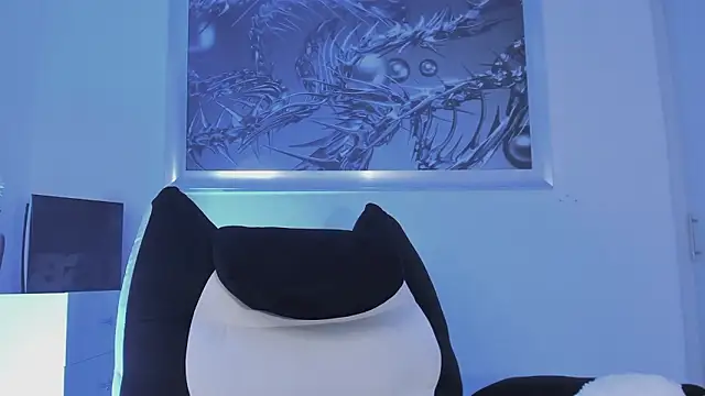 Snapshot of elledanielle chatting on March 1, 2026, 5:20 am elledanielle online show from March 1, 2026, 5:20 am